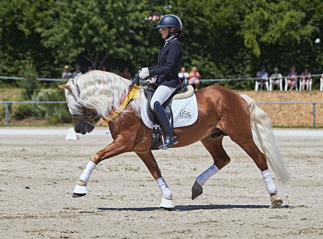 2023MueckePonyJub0044