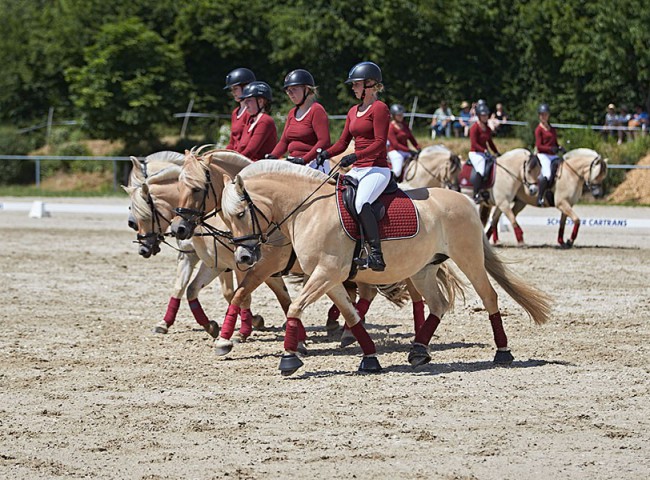 2023MueckePonyJub0057