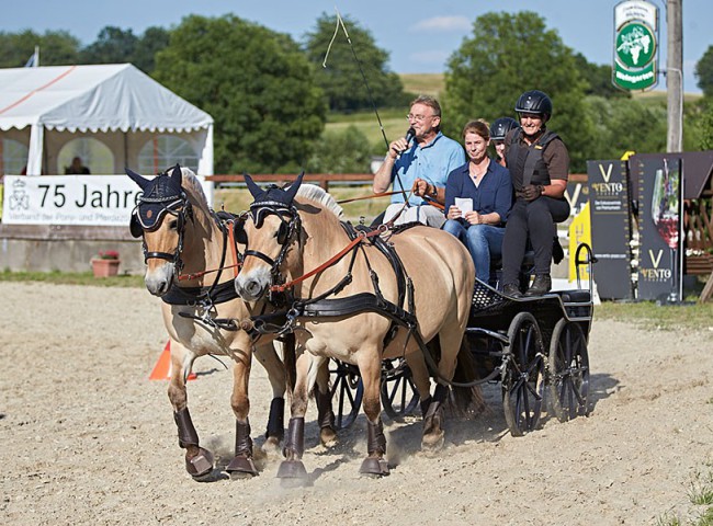 2023MueckePonyJub0235