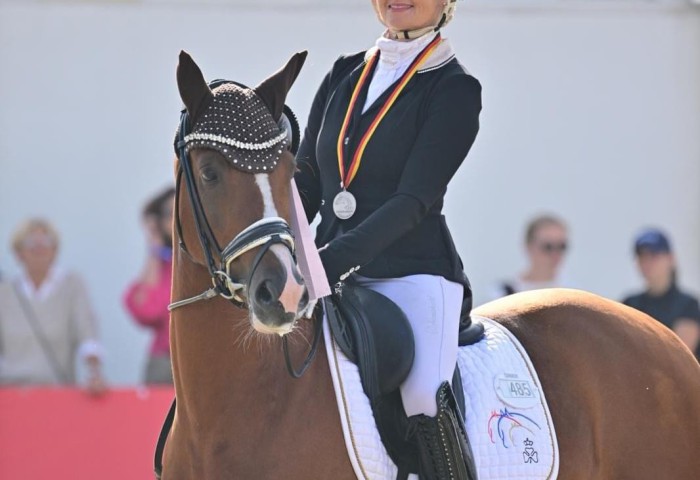 Showstar D Danica Duen, Foto privat