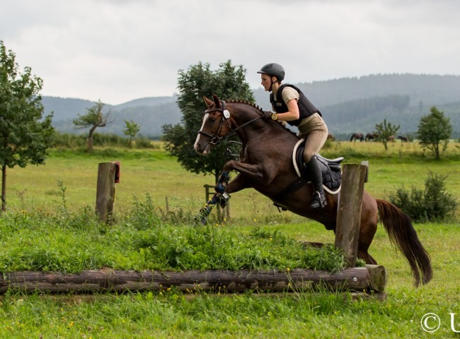 Nele Hoffarth mit Millstone Didgeridoo